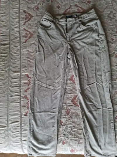 Jeans de Hombre en Colores Variados - miniatura 1