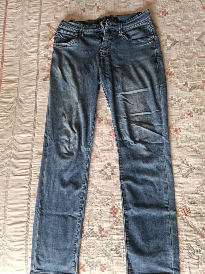 Jeans de Hombre en Colores Variados - 3