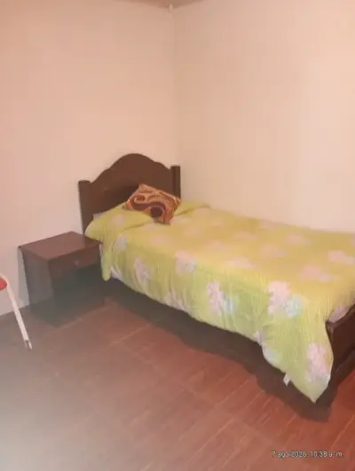 Habitación con baño independiente - miniatura 1