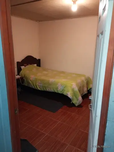 Habitación con baño independiente - miniatura 4