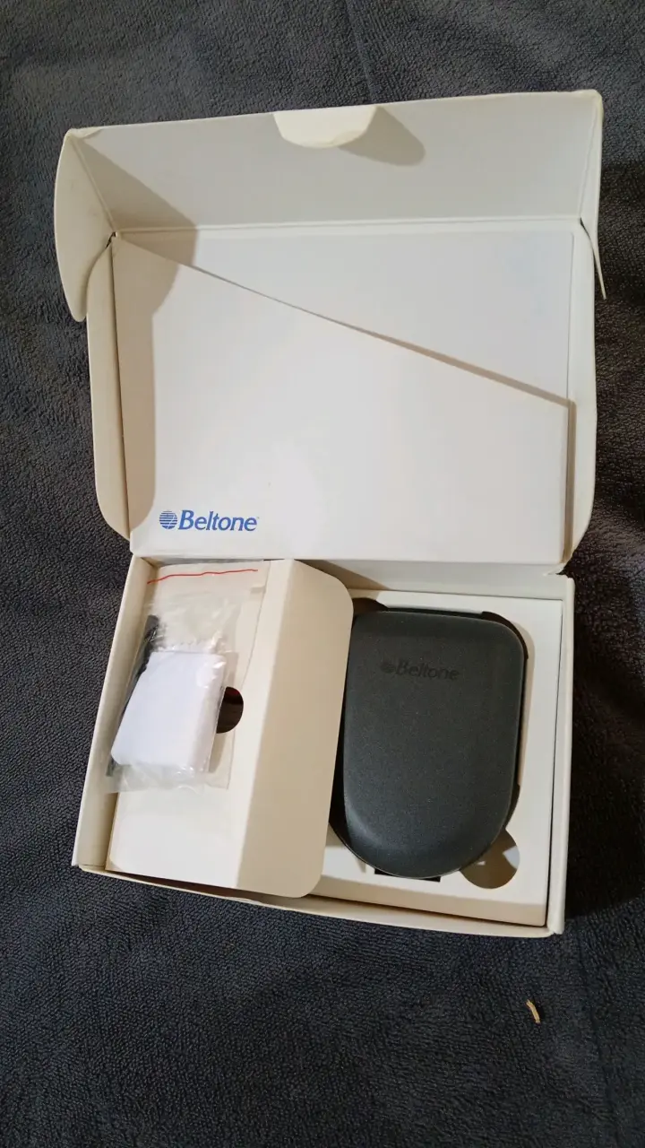 Audífono Beltone con estuche y baterías - 4