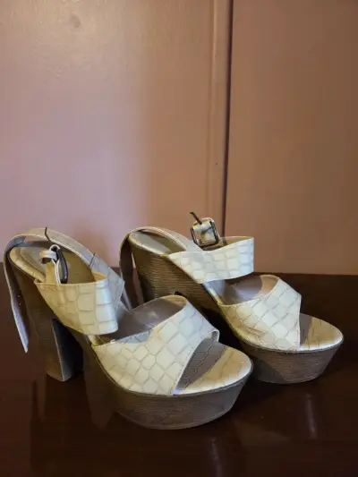 Botas de plataforma de gamuza gris para mujer - miniatura 3