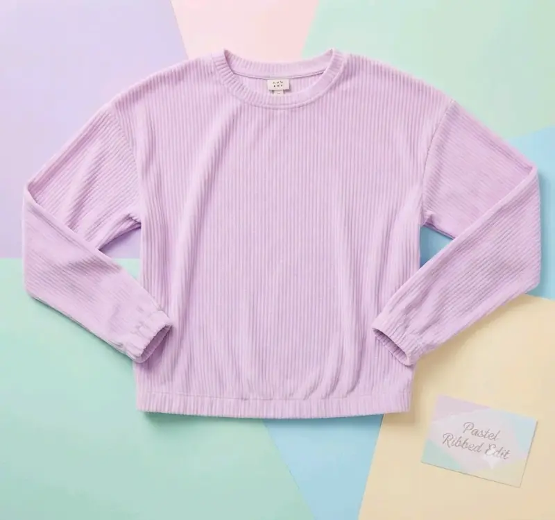 Suéter lila de punto acanalado para mujer
