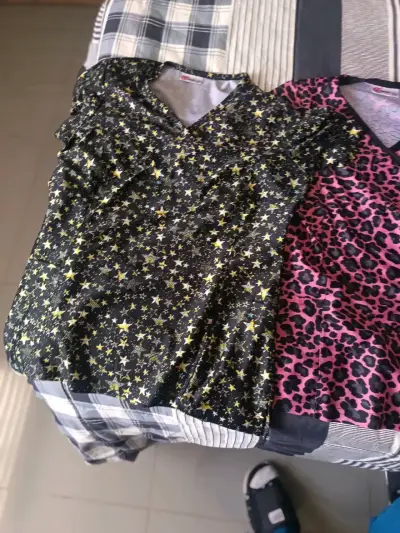 Conjunto de blusas estampadas para mujer - miniatura 2