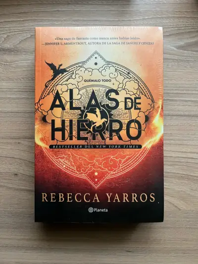 Libro 'Alas de Hierro' de Rebecca Yarros - miniatura 1