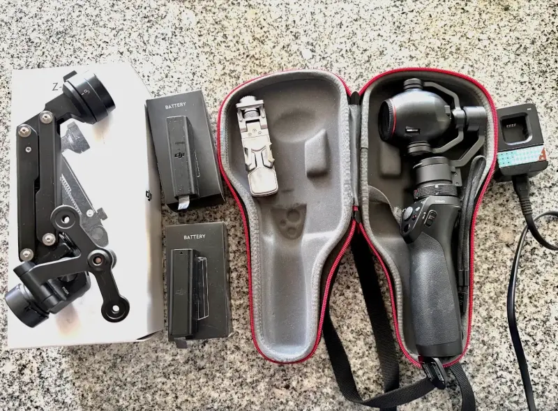 Cámara DJI Osmo con accesorios  + gimbal - 4