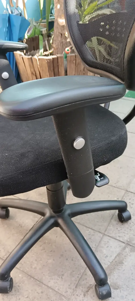 SILLA DE OFICINA - 4