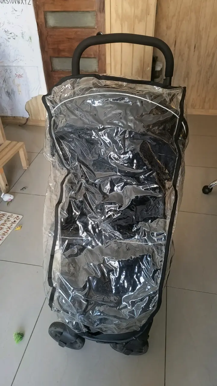 Coche de bebé Carestino negro con protector - 3