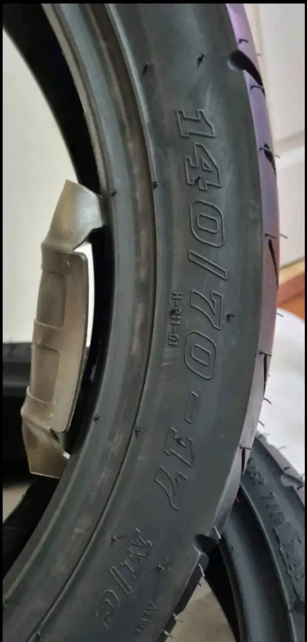 Neumático de moto 140/70-17 nuevo - 3