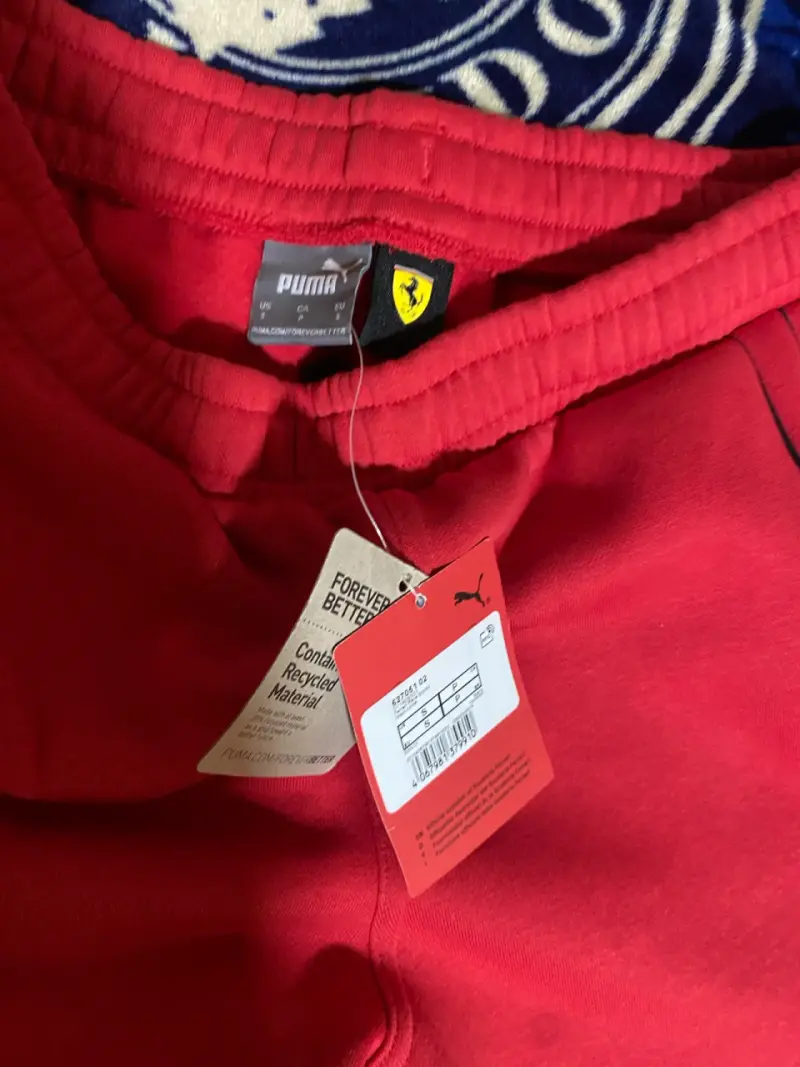 Shorts rojos Puma X Ferrari talla S Nuevo - 3