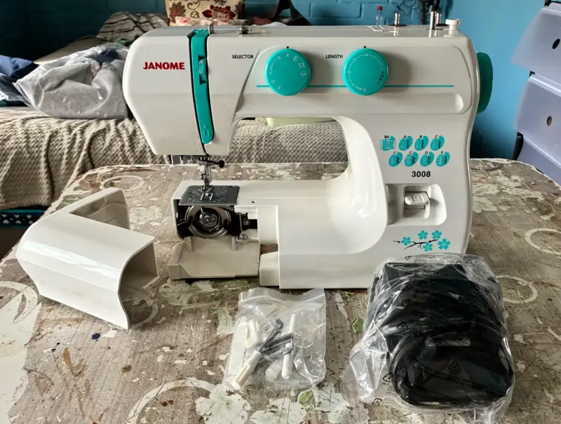 Máquina de Coser Janome 3008 con Accesorios - 4