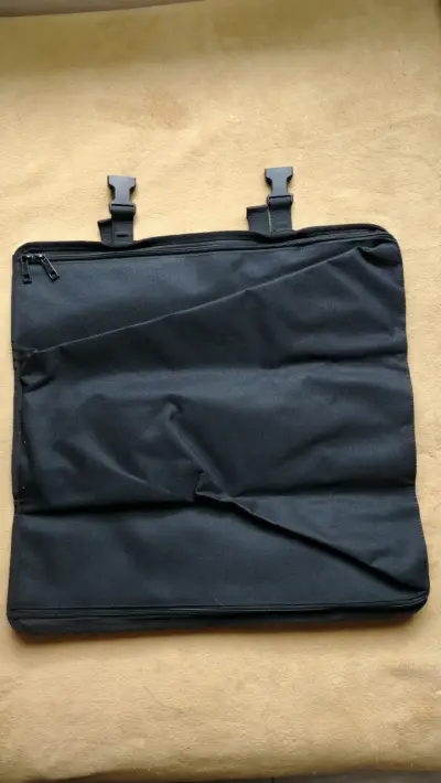 Funda negra para cuchillos con correas ajustables - miniatura 2