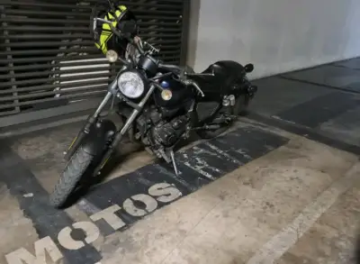 Moto Keeway K-Light 202  en buen estado - miniatura 6