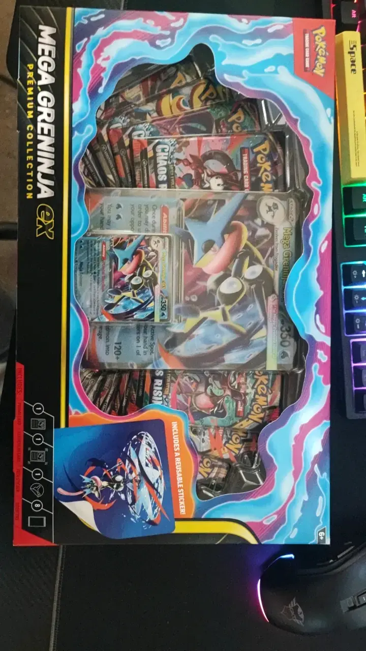 Caja Premium Pokémon Mega Greninja EX - 2