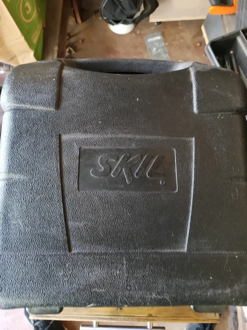 Fresadora eléctrica Skil con estuche - 3