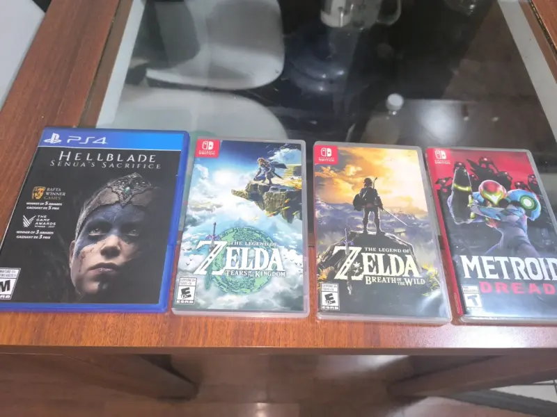 Lote de videojuegos PS4 y Nintendo Switch - 1