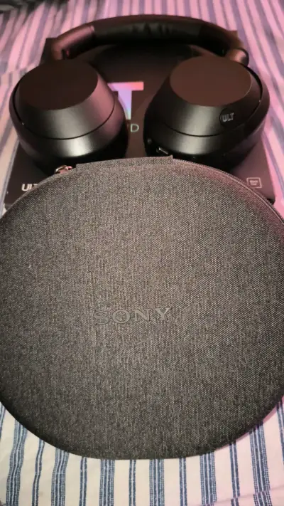Auriculares Sony ULT Power Sound con Estuche - miniatura 3