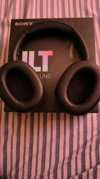 Auriculares Sony ULT Power Sound con Estuche - miniatura 4