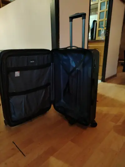 Maleta de viaje grande negra con ruedas giratorias - miniatura 4