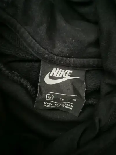 Polerón con capucha Nike negro talla XL - miniatura 3