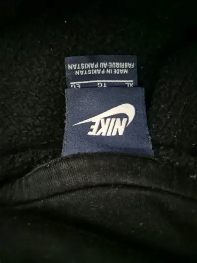Polerón con capucha negro Nike talla XL - miniatura 3