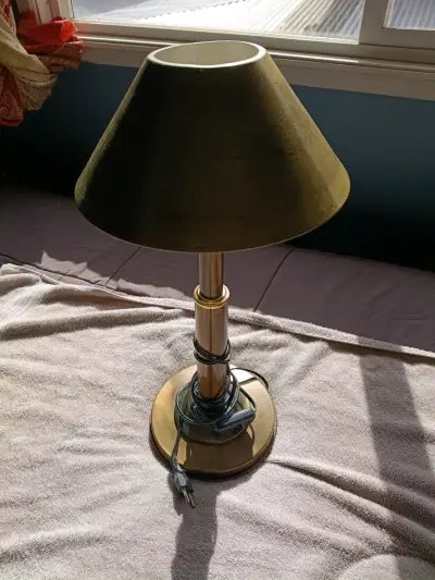 Lámpara de mesa de bronce vintage - miniatura 4