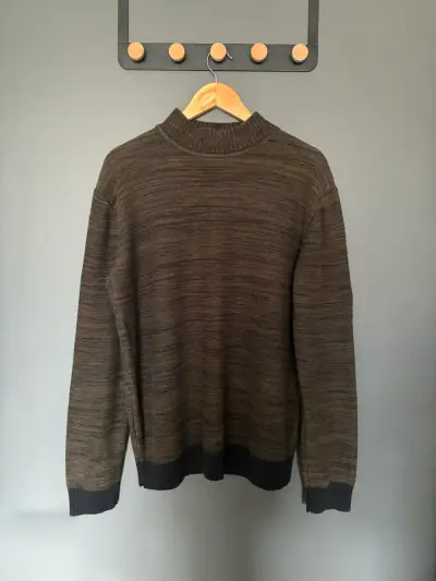 Sweater Savage oliva y negro 100% algodón - miniatura 2