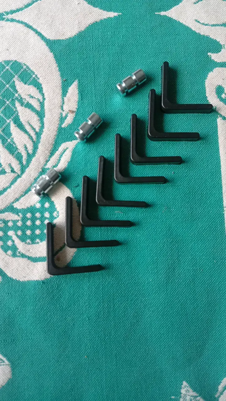 Juego de llaves Allen y adaptadores metálicos - 2