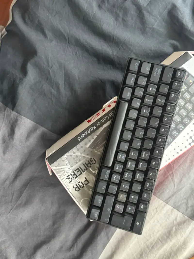 Teclado Gamer RGB Aiwa compacto - 2