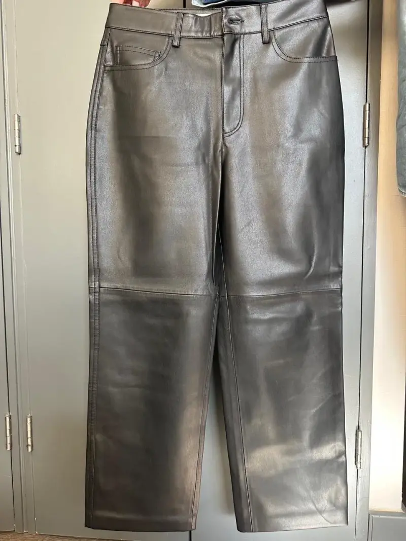 Pantalones de cuero sintético negros MNG - 2