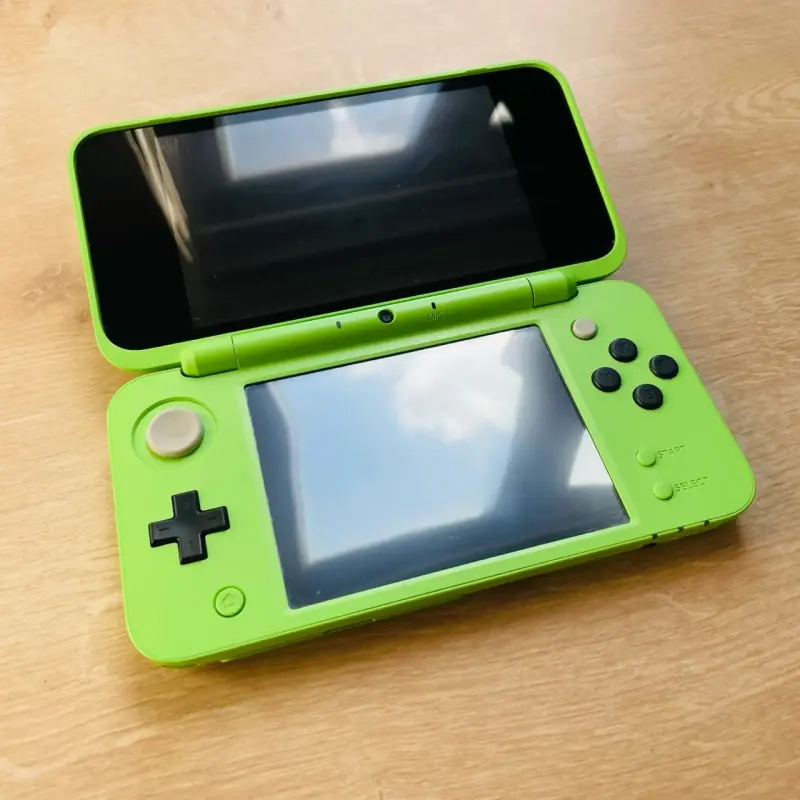 Consola Nintendo 2DS XL Edición Minecraft - 4