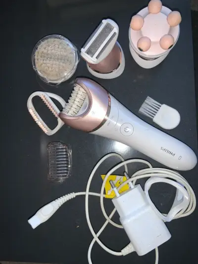 Depiladora Phillips con Accesorios - miniatura 1