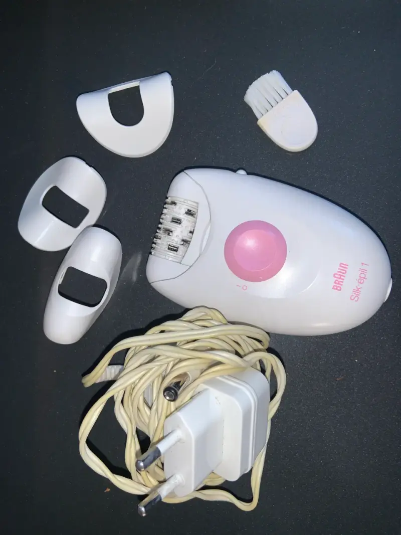 Depiladora eléctrica Braun Silk-épil 1 con accesorios - 1