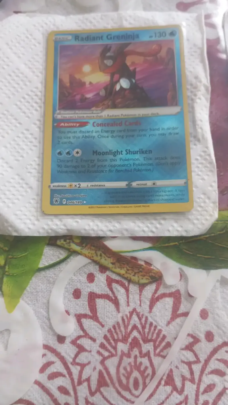 Tarjeta Pokémon Greninja V holográfica - 2