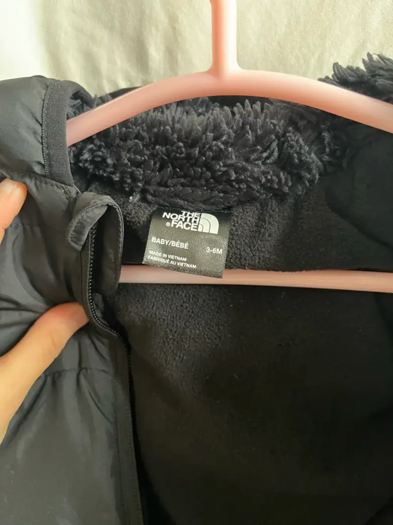 Chaqueta de bebé The North Face negra con capucha - 3