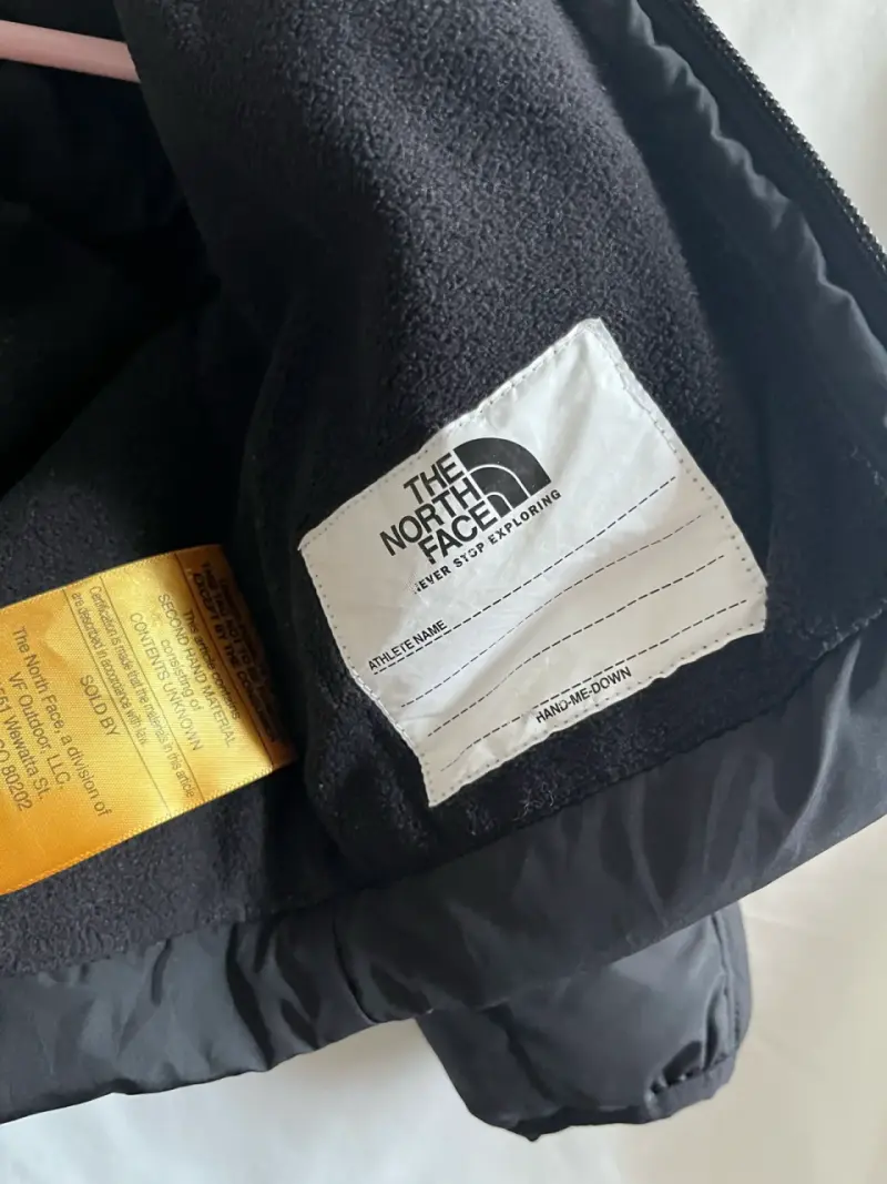 Chaqueta de bebé The North Face negra con capucha - 4