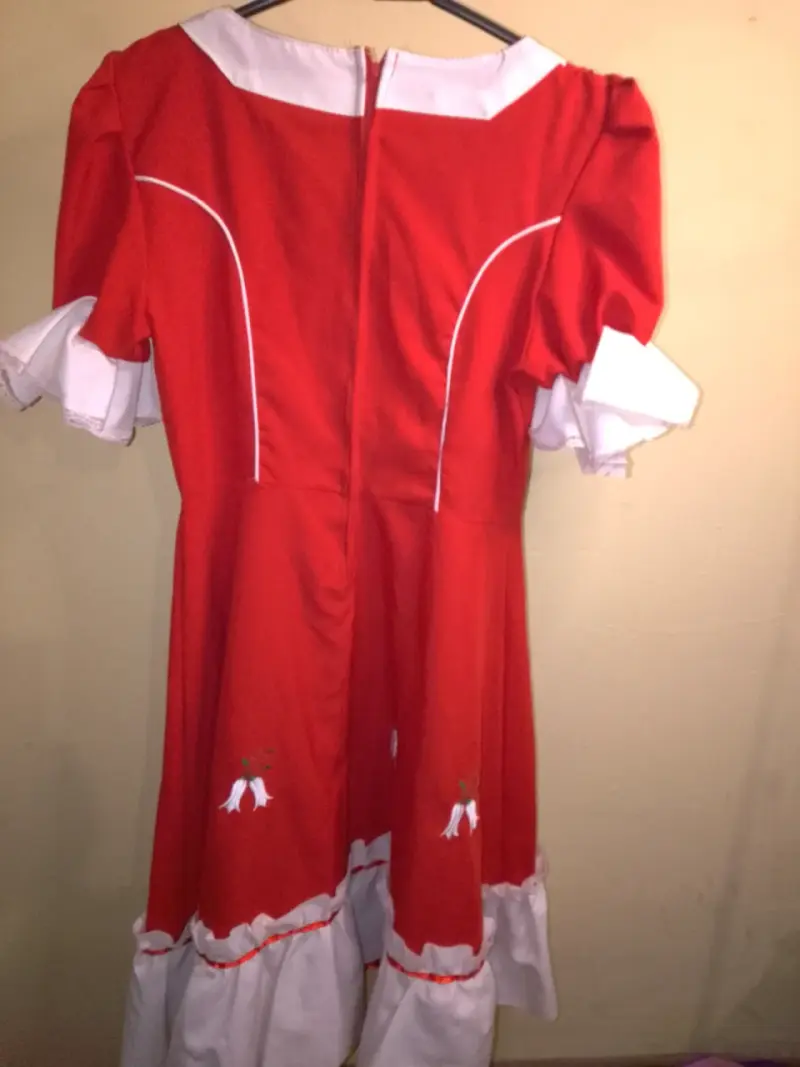 Vestido de huasa chilena rojo con detalles blancos - 2