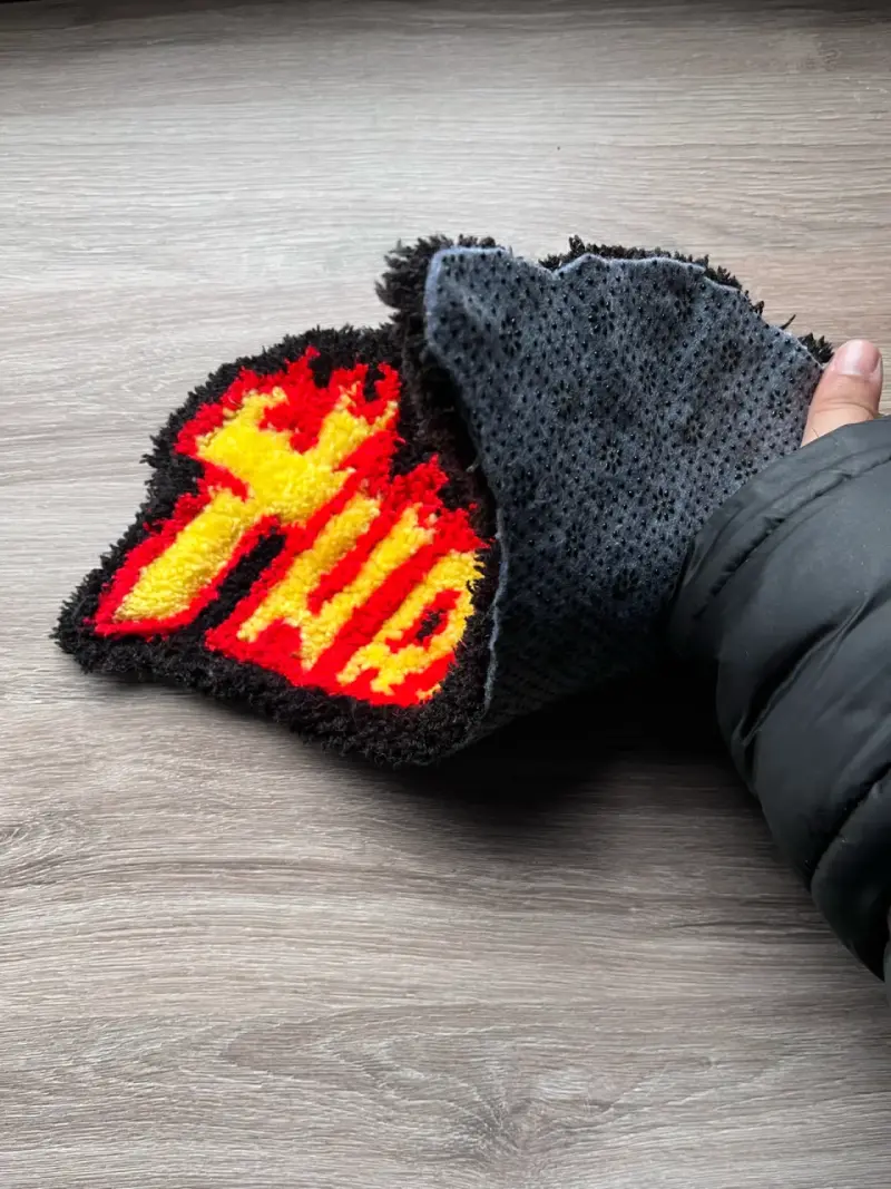 Alfombra de tablado tufting con logo Thrasher - 6