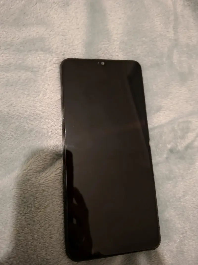 Smartphone Samsung Galaxy A12 en buen estado - 1