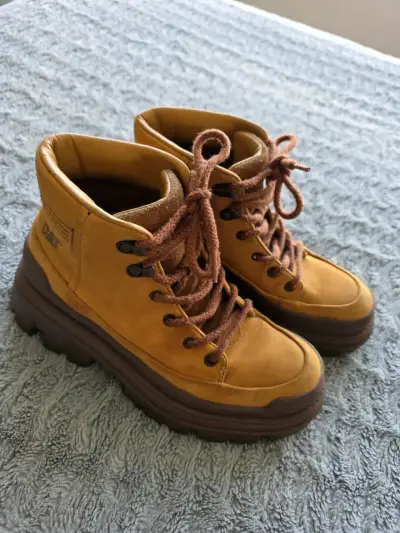 Botas de montaña CAT Footwear marrón claro - miniatura 2