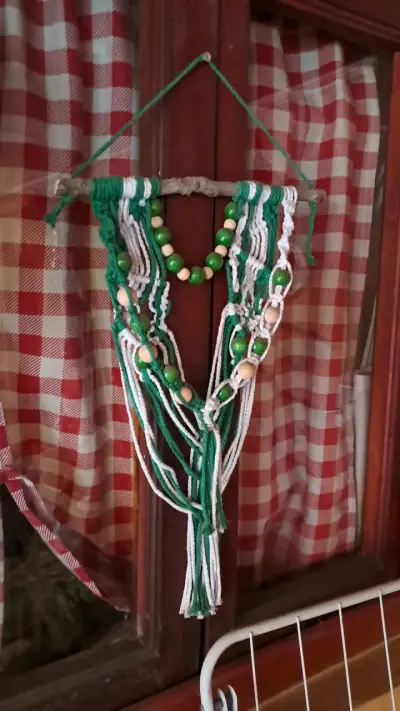 Decoración de pared macramé artesanal con cuentas - miniatura 4