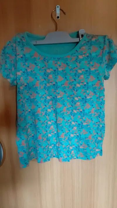 Polera estampada celeste para niña - miniatura 1