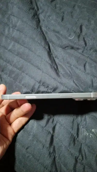 iPhone con buena condición - miniatura 4