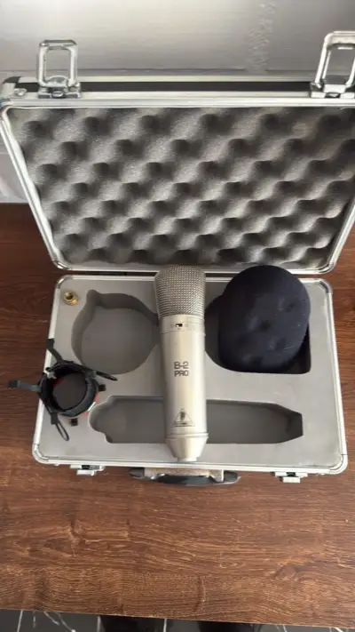 Micrófono de condensador Behringer B-2 Pro con estuche - miniatura 1