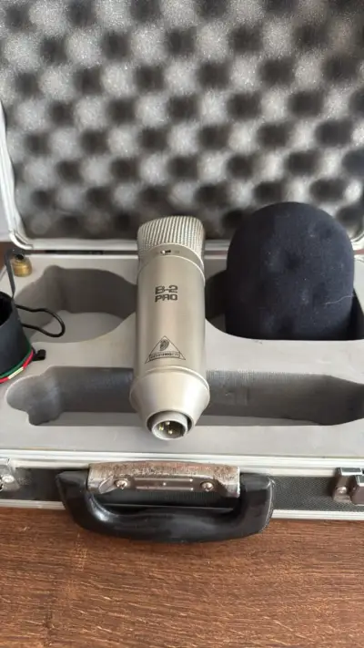 Micrófono de condensador Behringer B-2 Pro con estuche - miniatura 3