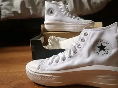 Zapatillas Converse Chuck Taylor All Star blancas - miniatura 4