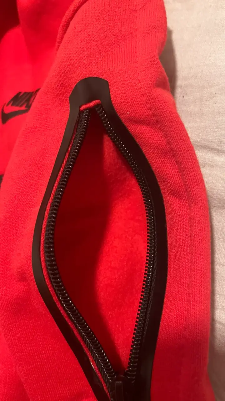 Polerón Nike rojo con capucha y cierre - 4