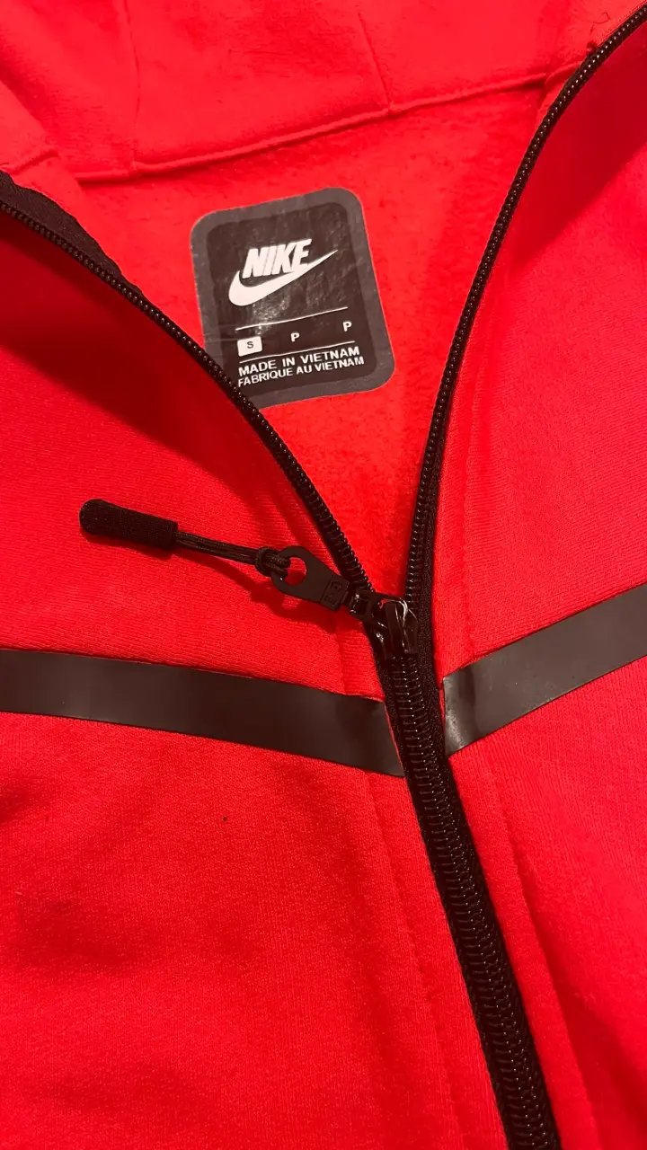 Polerón Nike rojo con capucha y cierre - 5