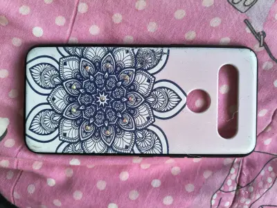 Carcasa de teléfono con diseño mandala - miniatura 1