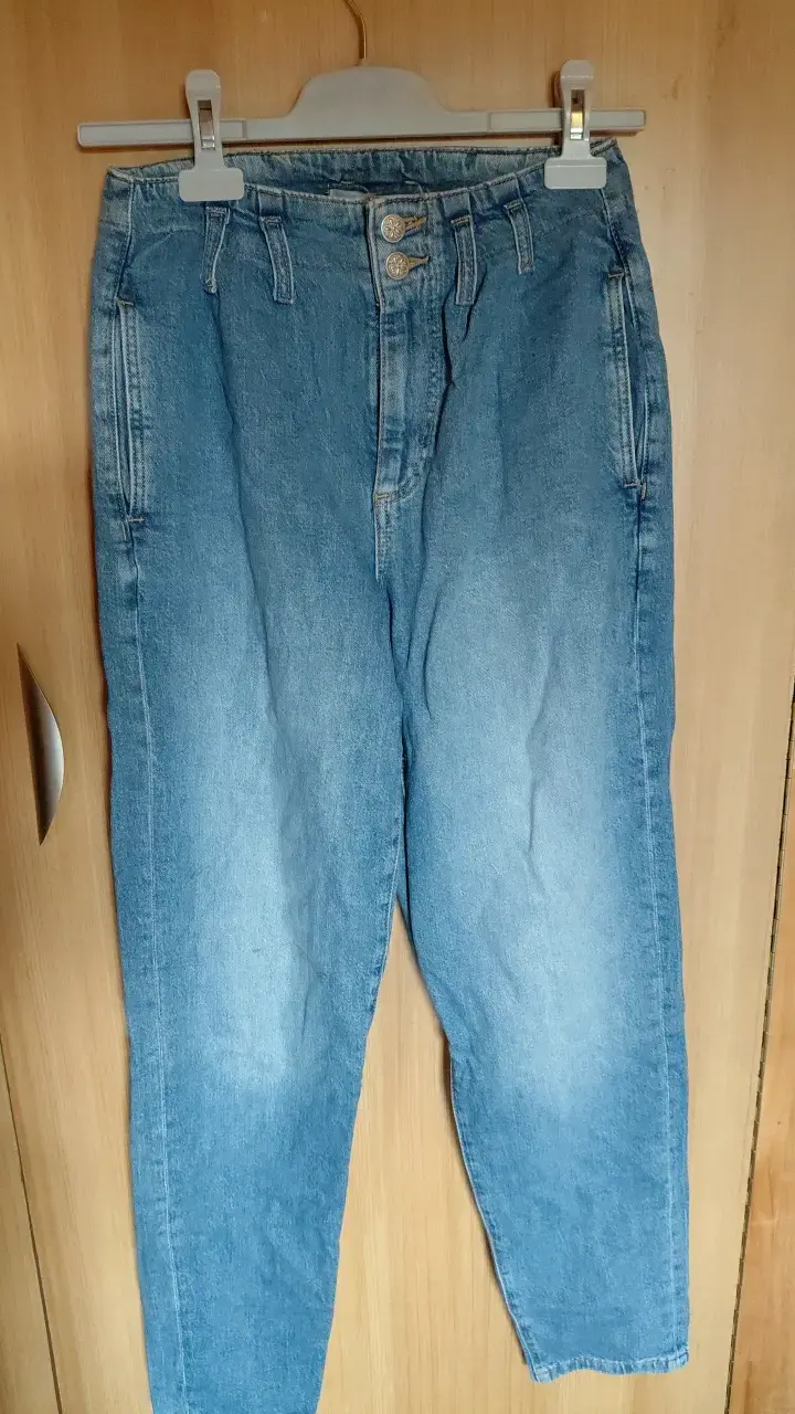 Jeans de mezclilla azul claro para mujer
